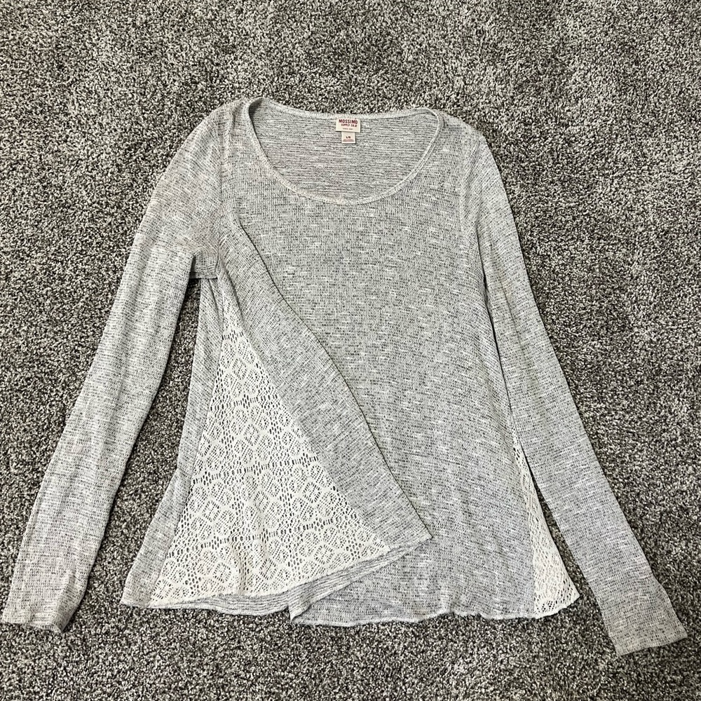 Women’s grey top